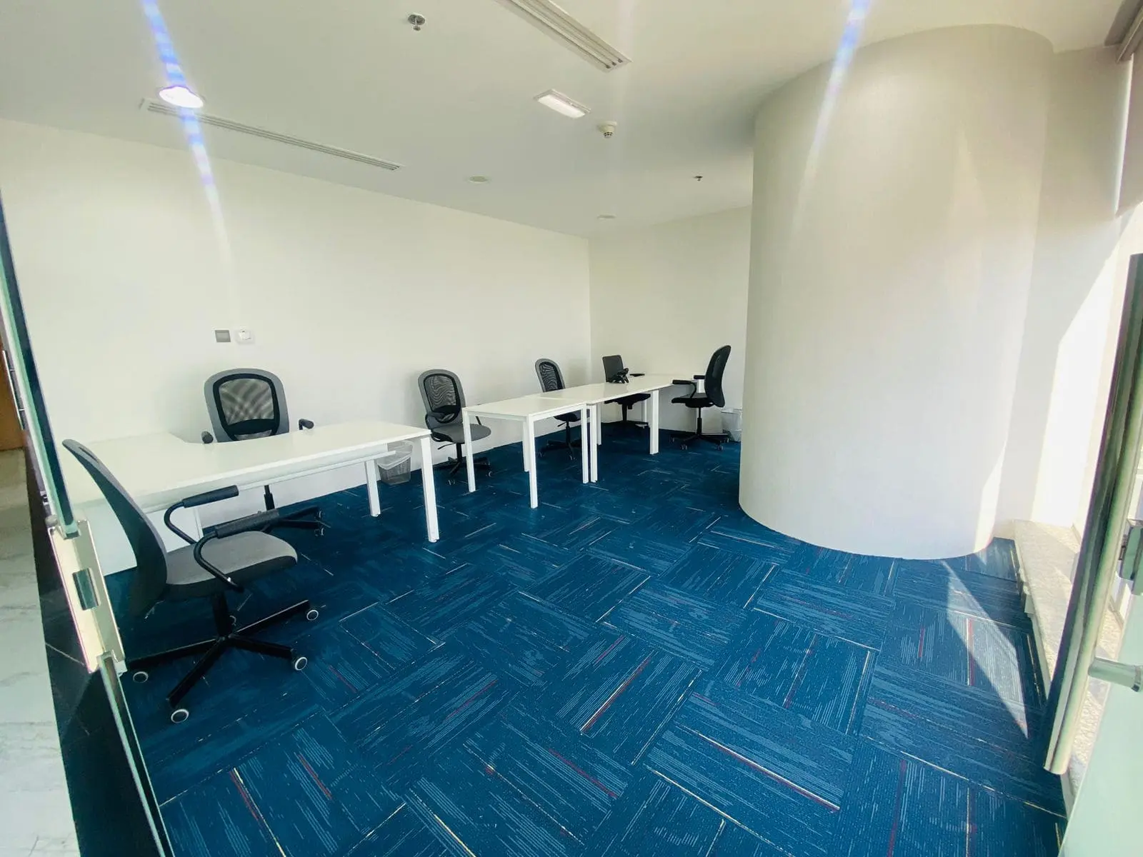 The Smart Entrepreneur’s Guide to Business Bay Workspaces